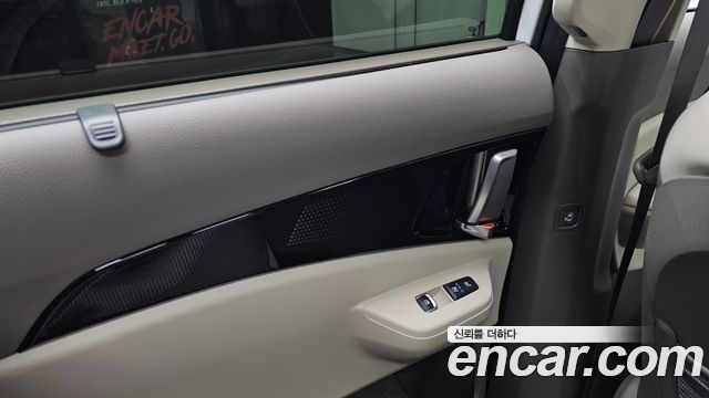 Kia Carnival (IV) HEV 9seater Signature 2024 — фото 19