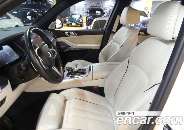 BMW X5 (G05) M50i 2021 — фото 10
