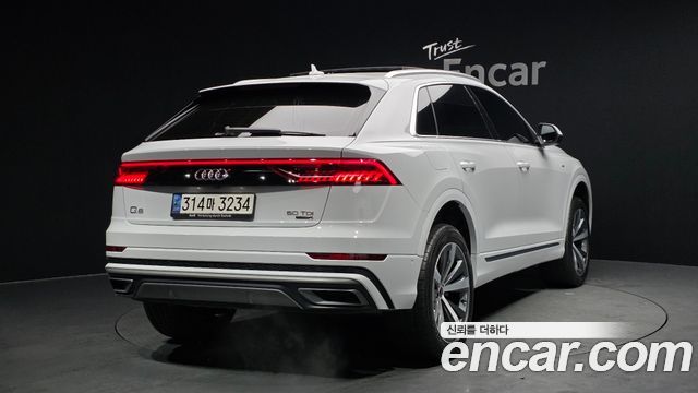 Audi Q8 (4M) 50 TDI Quattro Premium 2022 — фото 2