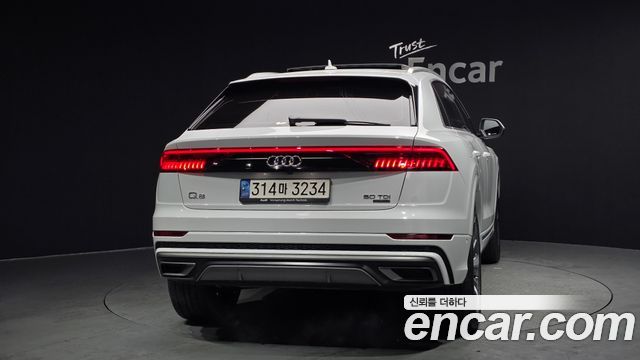 Audi Q8 (4M) 50 TDI Quattro Premium 2022 — фото 4