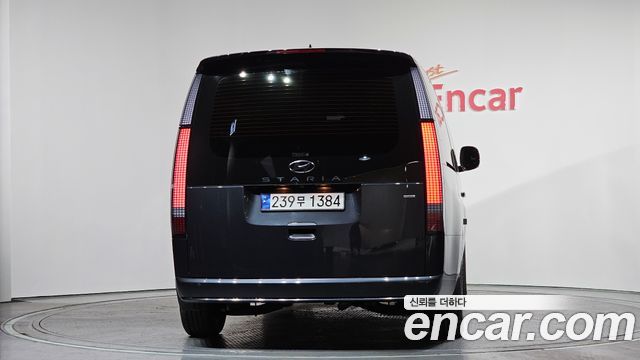 Hyundai Staria 4WD Lounge 9-Seater Inspiration 2023 — фото 4