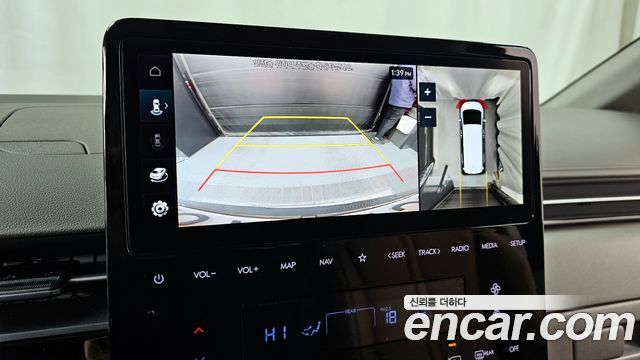 Hyundai Staria 4WD Lounge 9-Seater Inspiration 2023 — фото 16