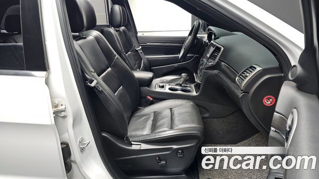 Jeep Grand Cherokee 3.6 Limited WK2 2018 — фото 10