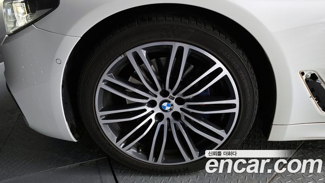 BMW 5 Series (G30) 530i M Sport Package Plus 2019 — фото 5