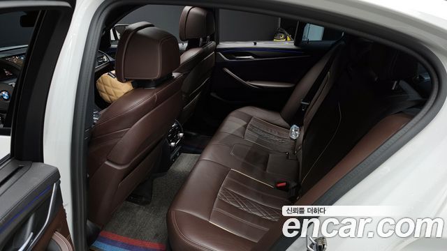 BMW 5 Series (G30) 530i M Sport Package Plus 2019 — фото 12
