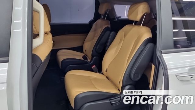 Kia Carnival (IV) Diesel 9-Seater Prestige 2023 — фото 15