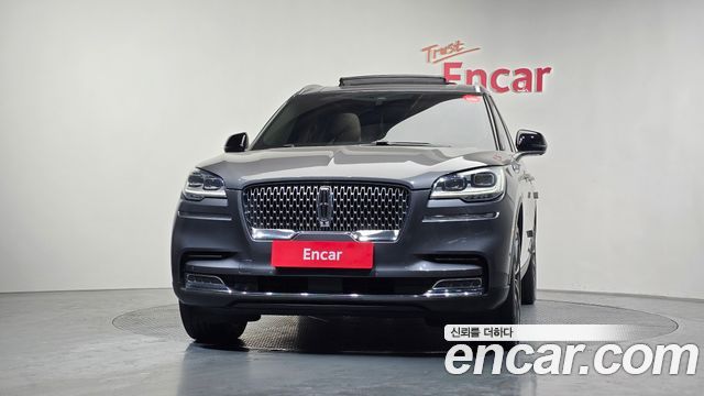 Lincoln Aviator (II) 3.0 Reserve  AWD 2023 — фото 3