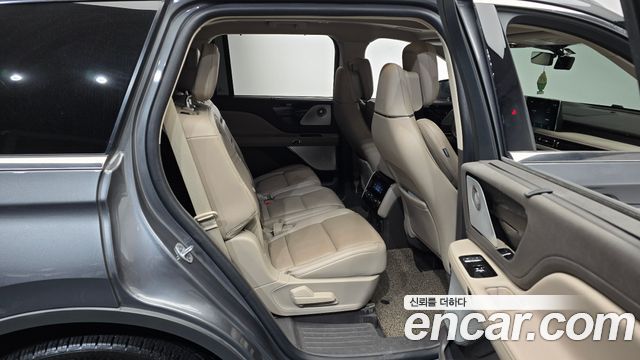 Lincoln Aviator (II) 3.0 Reserve  AWD 2023 — фото 12