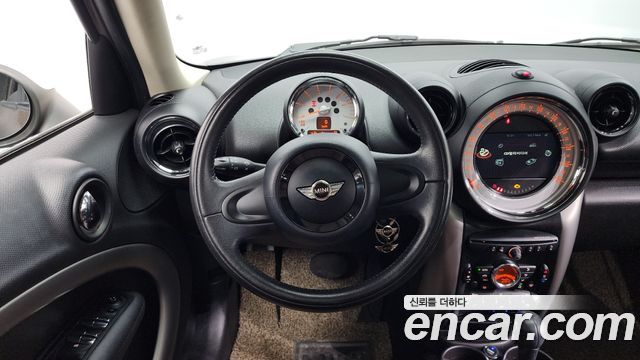 MINI Cooper D Countryman Standard 1st 2013 — фото 13