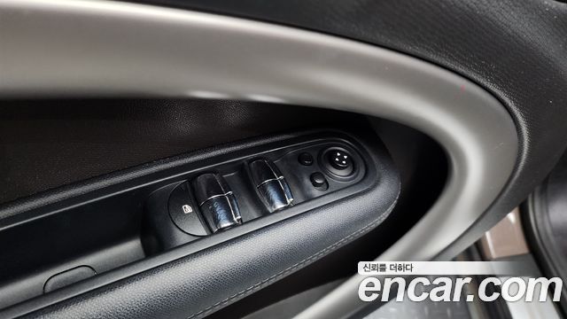 MINI Cooper D Countryman Standard 1st 2013 — фото 19