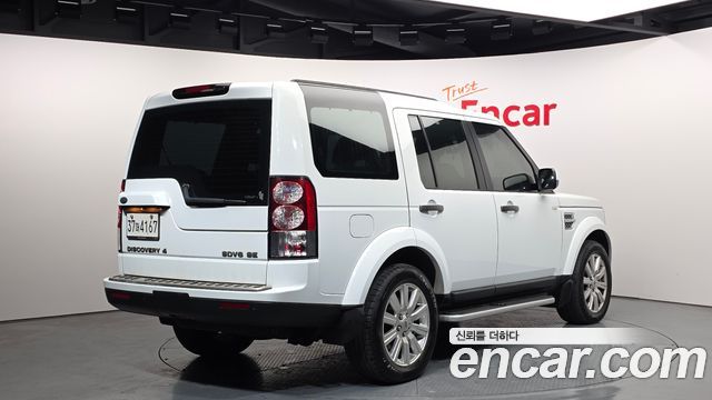 Land Rover Discovery 4 3.0 SDV6 SE 2013 — фото 2