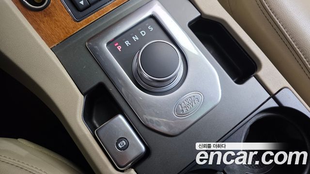 Land Rover Discovery 4 3.0 SDV6 SE 2013 — фото 9