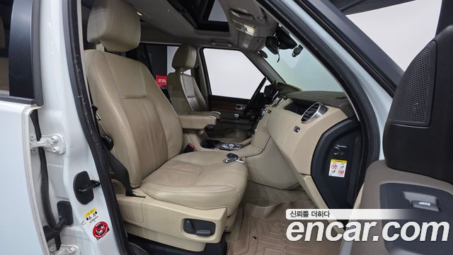 Land Rover Discovery 4 3.0 SDV6 SE 2013 — фото 10