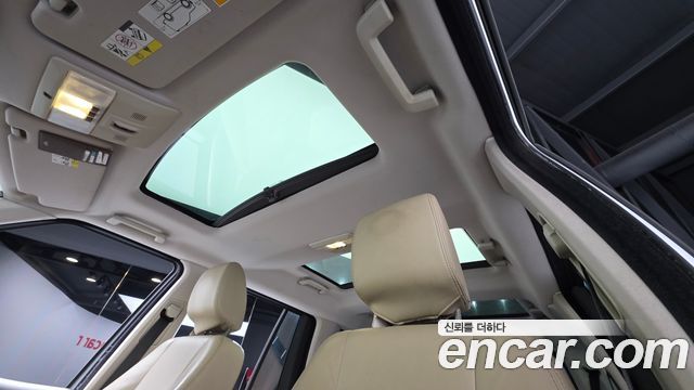 Land Rover Discovery 4 3.0 SDV6 SE 2013 — фото 11