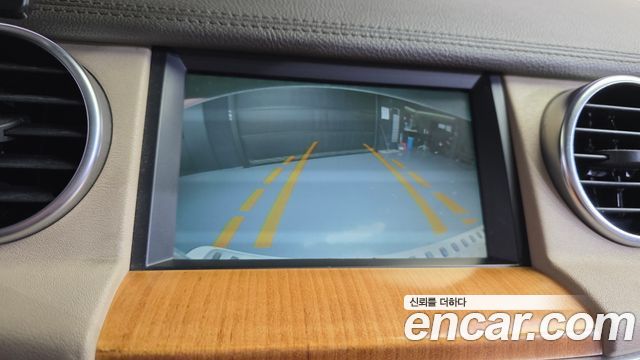 Land Rover Discovery 4 3.0 SDV6 SE 2013 — фото 16