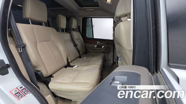 Land Rover Discovery 4 3.0 SDV6 SE 2013 — фото 19