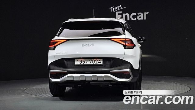 Kia Sportage (V) Diesel 2.0 2WD Prestige 2023 — фото 4