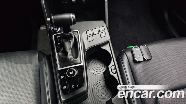 Kia Sportage (V) Diesel 2.0 2WD Prestige 2023 — фото 9