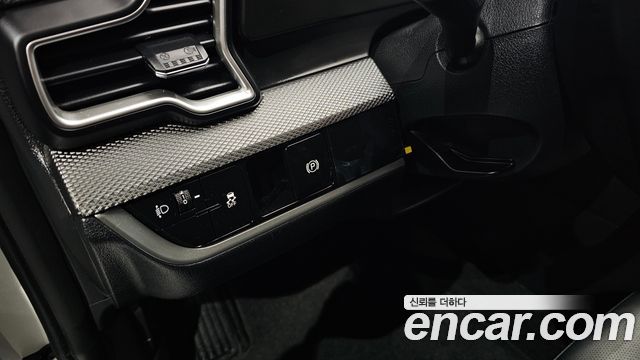 Kia Sportage (V) Diesel 2.0 2WD Prestige 2023 — фото 16