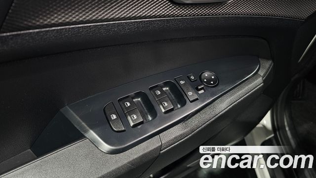 Kia Sportage (V) Diesel 2.0 2WD Prestige 2023 — фото 17