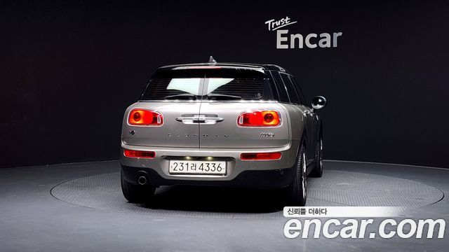 MINI Cooper Clubman Standard 2nd 2018 — фото 4