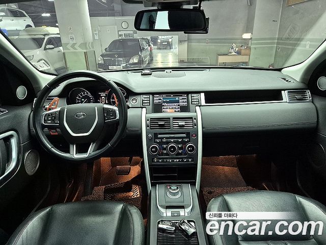 Land Rover Discovery Sport 2.0 TD4 SE 2016 — фото 9