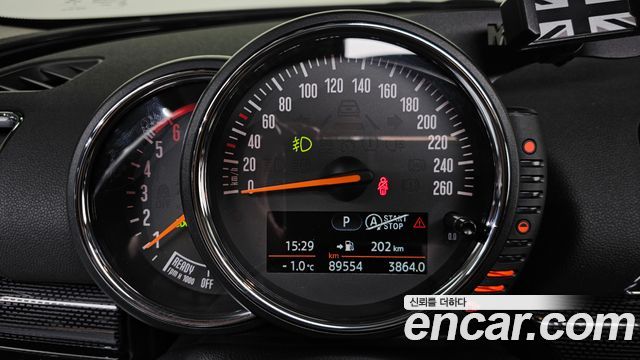 MINI Cooper D Clubman Standard 2nd 2016 — фото 8