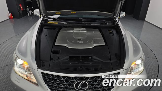 Lexus LS460 SPORT XF40 2011 — фото 6