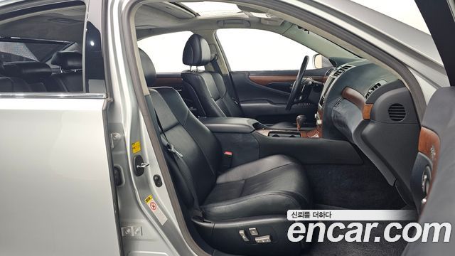 Lexus LS460 SPORT XF40 2011 — фото 10