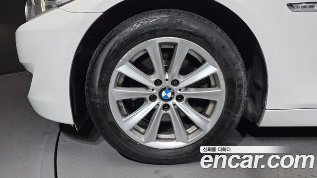 BMW 5 Series (F10) 520d 2012 — фото 5