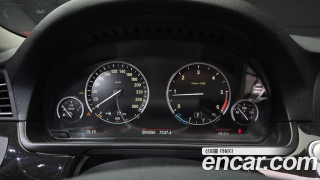 BMW 5 Series (F10) 520d 2012 — фото 8