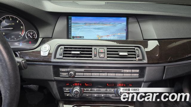 BMW 5 Series (F10) 520d 2012 — фото 15