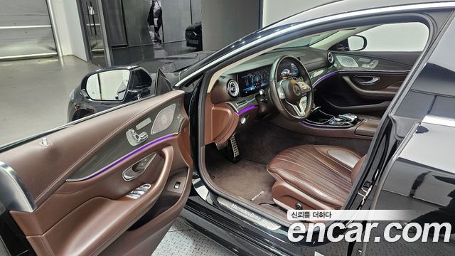 Mercedes-Benz CLS-Class (C257) CLS300d AMG Line 2020 — фото 11