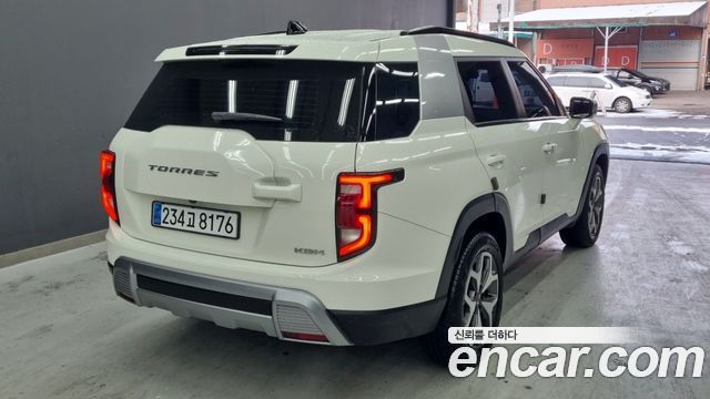 KG Mobility (SsangYong) Torres Gasoline 1.5 4WD T7 2025 — фото 2