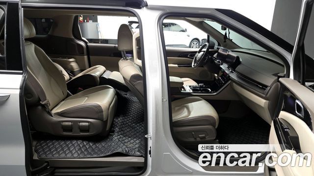 Kia Carnival (IV) Gasoline 7-Seater Signature 2023 — фото 11
