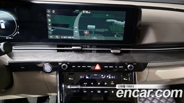 Kia Carnival (IV) Gasoline 7-Seater Signature 2023 — фото 14