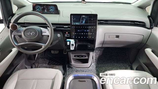Hyundai Staria 4WD Lounge 9-Seater Inspiration 2022 — фото 7