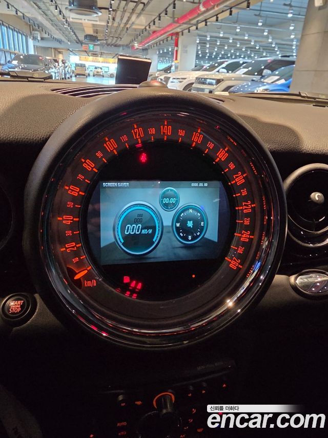 MINI Cooper D Standard 2nd 2013 — фото 17
