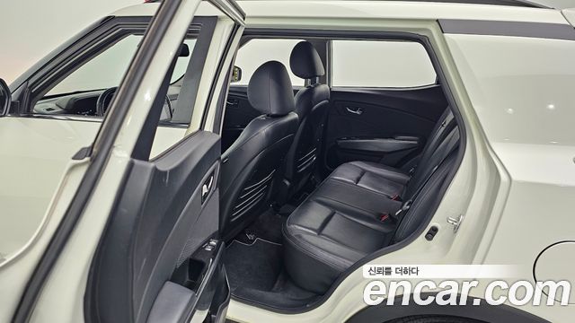 KG Mobility (SsangYong) Very New Tivoli Gasoline 1.5 2WD V3 2022 — фото 12