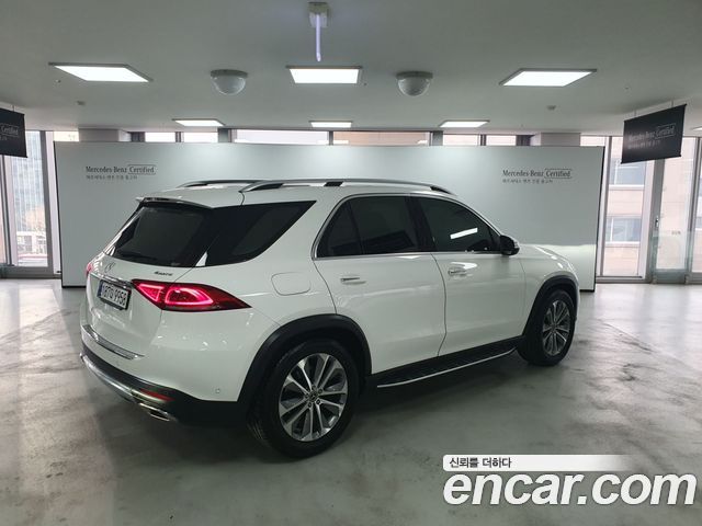 Mercedes-Benz GLE-Class (W167) GLE300d 4MATIC 2021 — фото 2