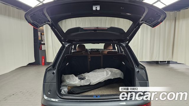 Audi Q5 (FY) 45 TFSI Quattro Premium 2022 — фото 20