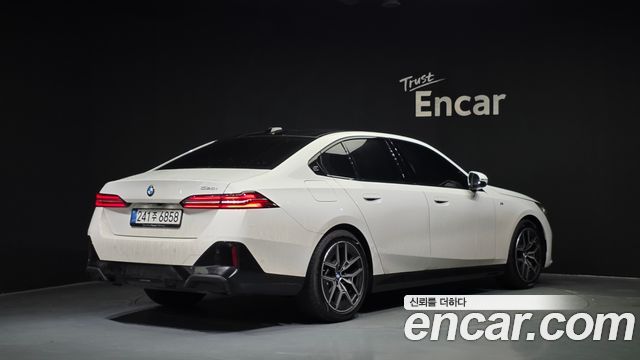 BMW 5 Series (G60) 520i M Sport 2025 — фото 2