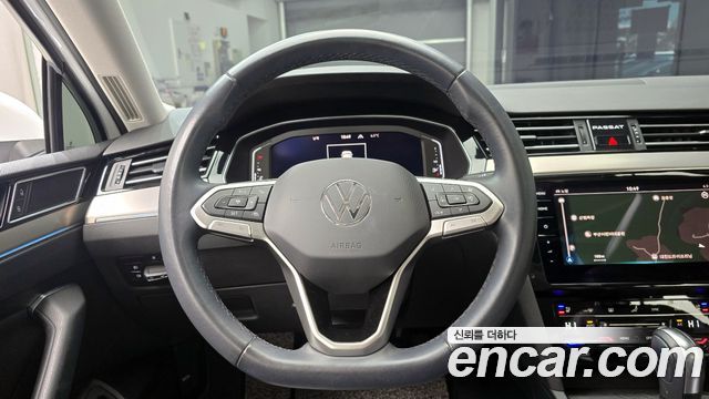 Volkswagen Passat GT (B8) 2.0 TDI Prestige 2022 — фото 18