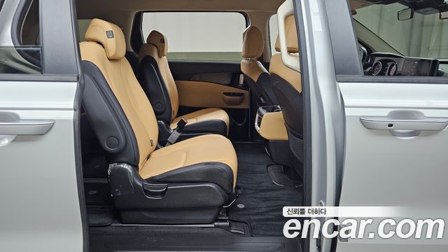 Kia Carnival (IV) Diesel 9-Seater Prestige 2023 — фото 12
