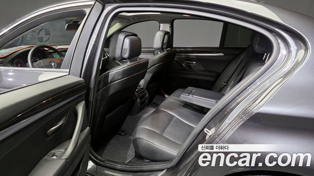 BMW 5 Series (F10) 528i 2013 — фото 11