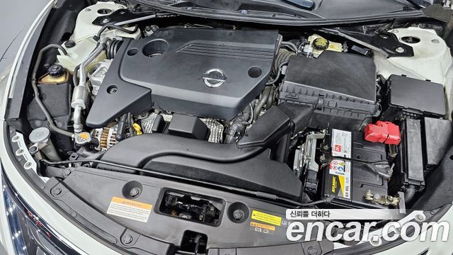 Nissan Altima 2.5 Tech L33 2016 — фото 6