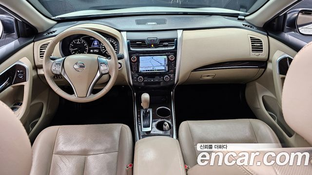Nissan Altima 2.5 Tech L33 2016 — фото 7