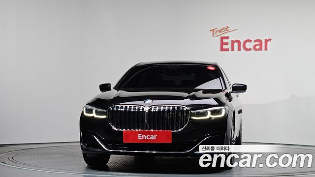 BMW 7 Series (G11) 740Li xDrive Design Pure Excellence 2021 — фото 3
