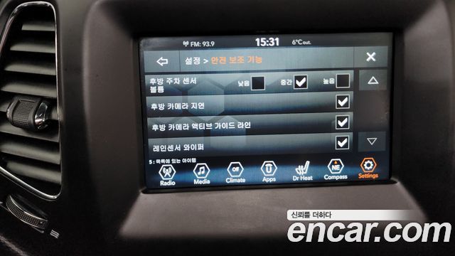 Jeep Compass (II) 2.4 Longitude AWD 2018 — фото 17