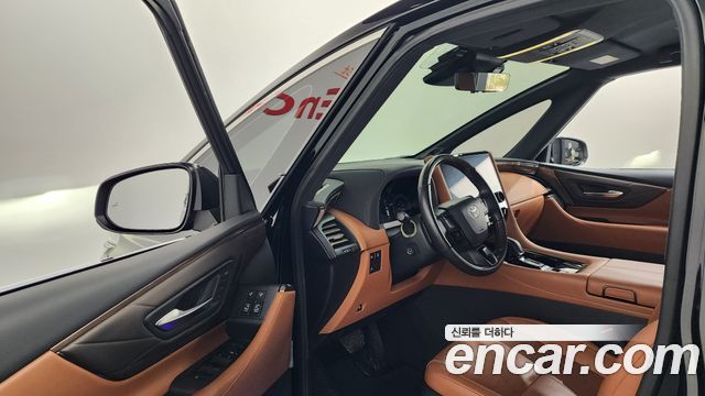 Toyota Alphard (IV) 2.5 HEV Executive AWD 2024 — фото 10